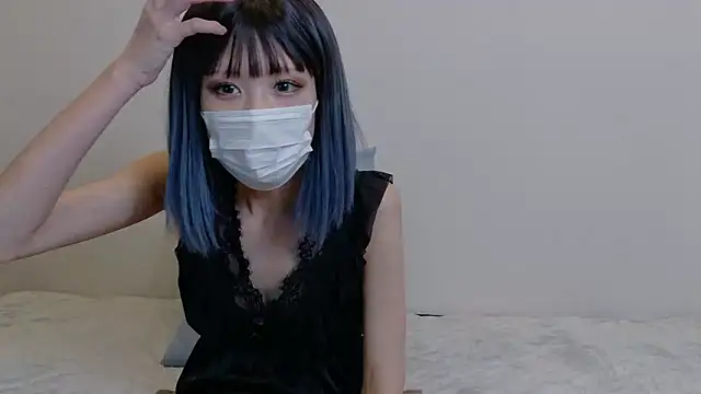 sarina at online show from July 13, 2026, 4:15 am