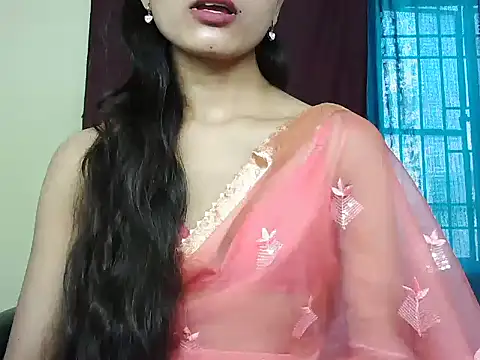 Snapshot of ROSE_GOLDE chatting on September 10, 2025, 9:09 am ROSE GOLDE online show from September 10, 2025, 9:09 am