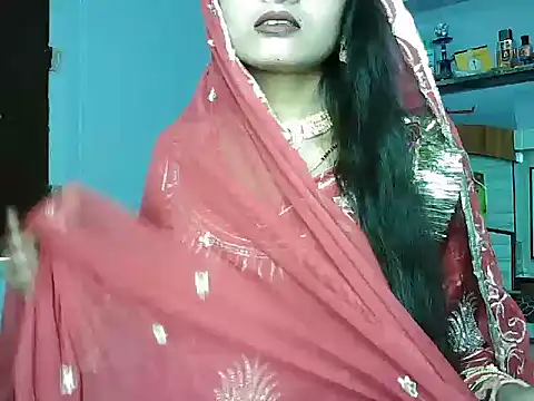 ROSE GOLDE online show from June 14, 2026, 9:55 am