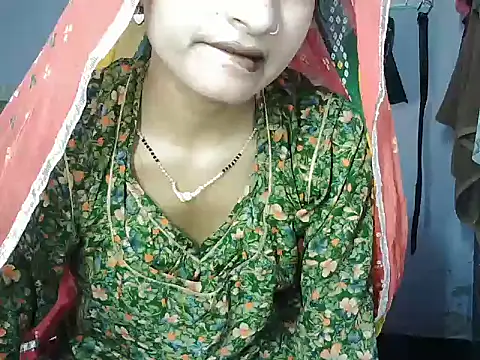 ROSE GOLDE online show from June 23, 2026, 5:27 am