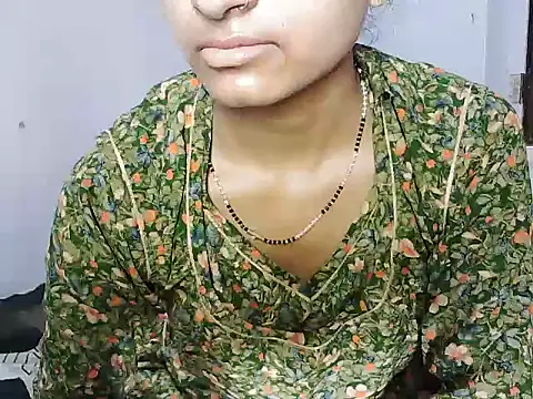 ROSE GOLDE online show from June 27, 2026, 6:07 am
