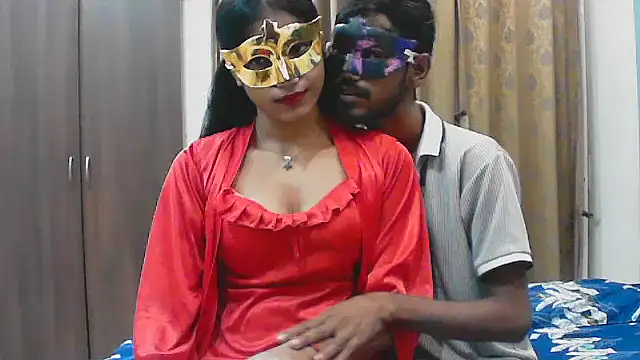 Snapshot of horny__couple_ chatting on October 17, 2025, 4:31 pm horny couple online show from October 17, 2025, 4:31 pm