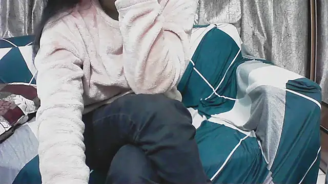 horny  couple  online show from January 7, 2026, 4:53 pm