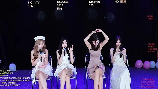 EYgirl222 online show from October 16, 2025, 8:26 am