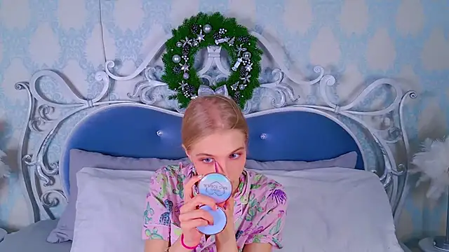 Snapshot of 4example_Chloe chatting on December 3, 2025, 11:08 am 4example Chloe online show from December 3, 2025, 11:08 am