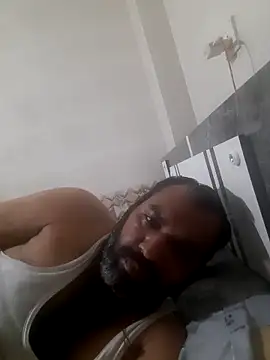 Snapshot of Hot-boy077 chatting on September 26, 2025, 12:03 am Hot-boy077 online show from September 26, 2025, 12:03 am