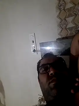 Snapshot of Hot-boy077 chatting on October 18, 2025, 7:14 pm Hot-boy077 online show from October 18, 2025, 7:14 pm