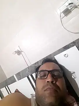 Hot-boy077 online show from November 27, 2025, 3:03 pm