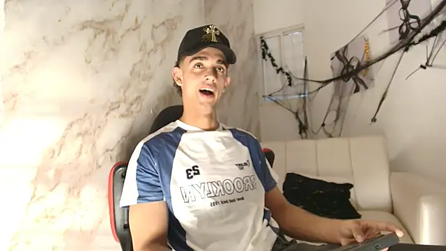 nathan shimmer online show from November 1, 2025, 9:06 pm