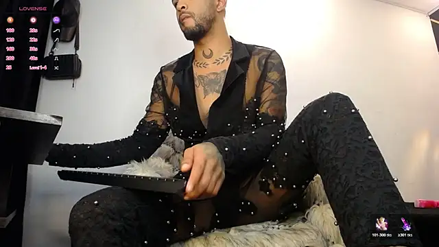 LickMyInk online show from October 19, 2025, 4:13 am