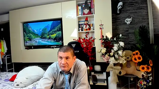SpartacusDaddy48 online show from May 16, 2026, 12:51 am