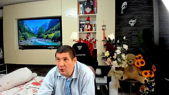 SpartacusDaddy48 online show from June 11, 2026, 2:53 am
