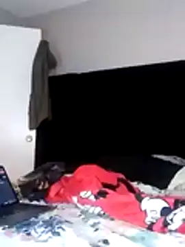 Snapshot of sweetnjuicyyy chatting on October 28, 2025, 7:16 pm sweetnjuicyyy online show from October 28, 2025, 7:16 pm