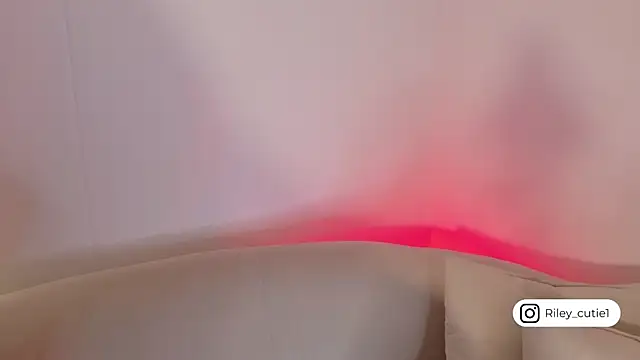 Cutie Riley online show from May 9, 2026, 3:17 pm