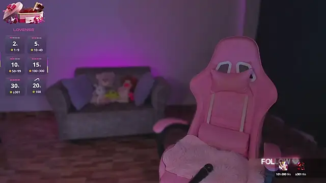 Snapshot of lunaarose chatting on September 22, 2025, 4:47 am lunaarose online show from September 22, 2025, 4:47 am