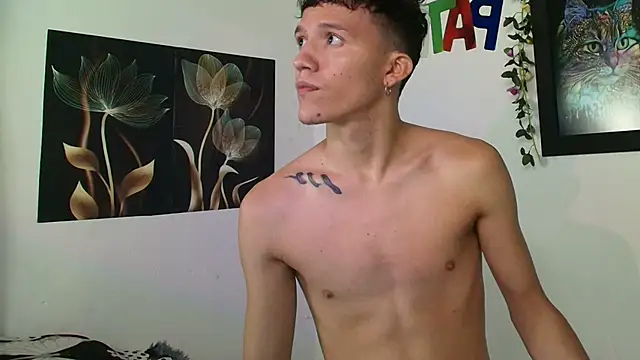 Patrick phoenix online show from October 6, 2025, 4:32 am