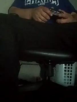 Snapshot of raredick chatting on October 19, 2025, 3:40 am raredick online show from October 19, 2025, 3:40 am