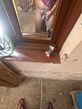 desir3dlund online show from February 13, 2026, 8:32 am