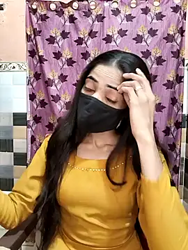 Snapshot of Cute_Manju01 chatting on December 3, 2025, 3:25 am Cute Manju01 online show from December 3, 2025, 3:25 am