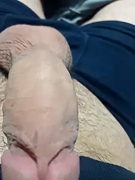 Hamzadz123 online show from February 28, 2026, 6:42 pm