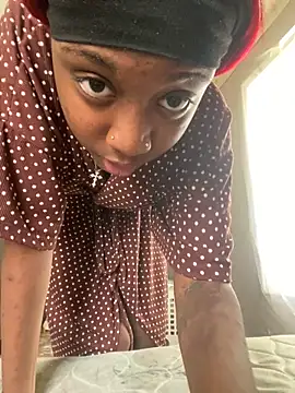 HennessyBaby21 online show from March 3, 2026, 4:24 pm