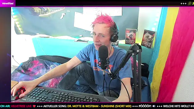 Snapshot of DaveLindau chatting on February 10, 2026, 11:14 am DaveLindau online show from February 10, 2026, 11:14 am