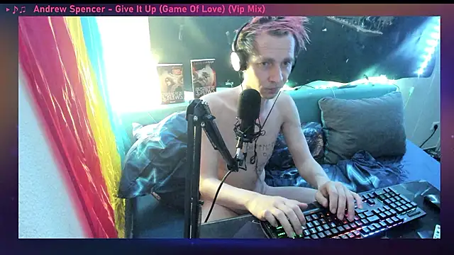 Snapshot of DaveLindau chatting on March 23, 2026, 12:36 am DaveLindau online show from March 23, 2026, 12:36 am