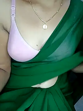 Nidhi lovely online show from October 4, 2025, 5:44 pm