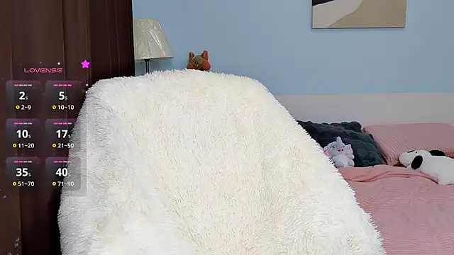 ViViennepp online show from March 16, 2026, 5:50 pm