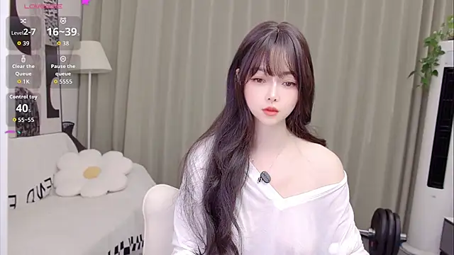 uikyy1 online show from May 25, 2026, 6:41 am