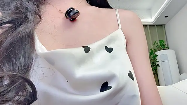 uikyy1 online show from June 12, 2026, 1:10 pm