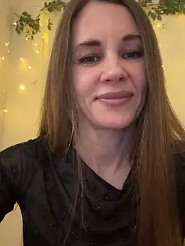 LucieMack online show from March 18, 2026, 5:27 pm