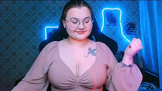 InLoveWithLife26 online show from February 21, 2026, 7:04 pm