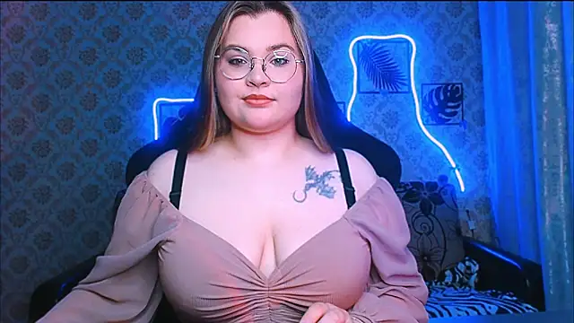 InLoveWithLife26 online show from June 25, 2026, 7:07 pm