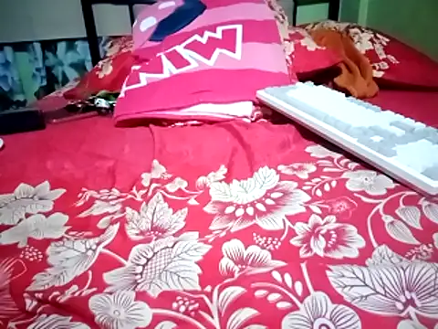 Snapshot of ashley_kimxx chatting on February 12, 2026, 10:05 pm ashley kimxx online show from February 12, 2026, 10:05 pm