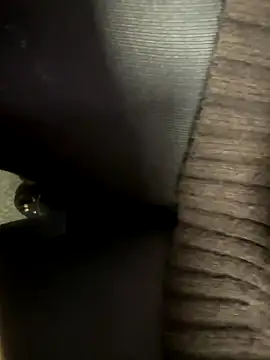 HiddenHoneyLDN online show from November 28, 2025, 10:18 am