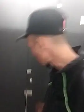 nacho20cmhot online show from October 5, 2025, 4:16 pm