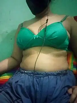 Snapshot of Maria_Mahi chatting on October 12, 2025, 5:23 pm Maria Mahi online show from October 12, 2025, 5:23 pm