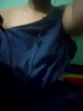 Snapshot of Maria_Mahi chatting on October 20, 2025, 7:03 pm Maria Mahi online show from October 20, 2025, 7:03 pm