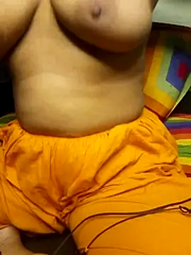 Snapshot of Maria_Mahi chatting on October 23, 2025, 6:17 pm Maria Mahi online show from October 23, 2025, 6:17 pm