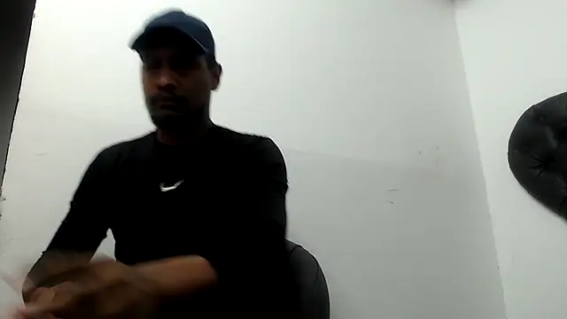 ElCaballeroNegro24 online show from June 3, 2026, 3:09 am