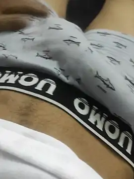 rayane7xx online show from January 17, 2026, 1:38 pm