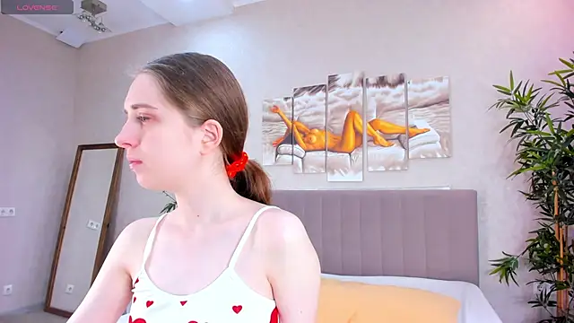 Camilla Kelly online show from May 12, 2026, 1:03 am