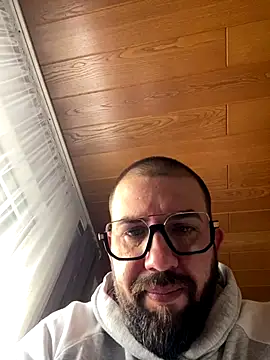 Snapshot of andrey1887 chatting on September 16, 2025, 1:23 pm andrey1887 online show from September 16, 2025, 1:23 pm