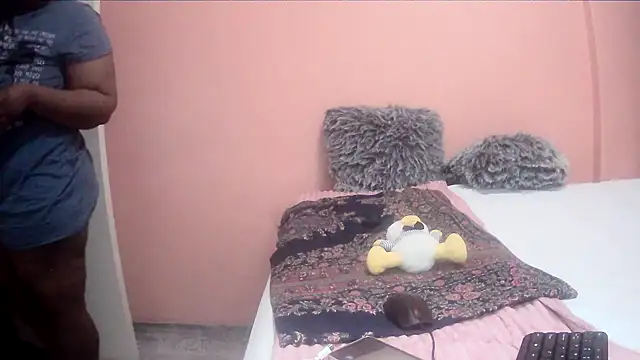 Snapshot of HUGEASSXXXXX chatting on September 10, 2025, 2:00 am HUGEASSXXXXX online show from September 10, 2025, 2:00 am