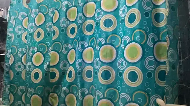 Rosea Champagne online show from September 24, 2025, 11:52 pm