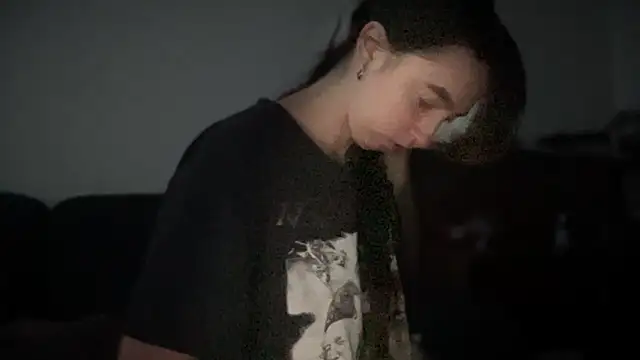 Rosea Champagne online show from October 20, 2025, 1:33 pm