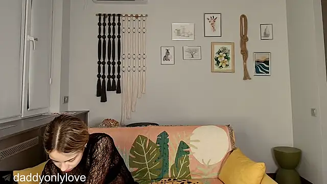 daddyonlyloveme online show from October 15, 2025, 6:08 pm