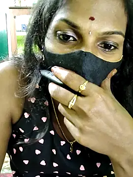 Snapshot of Honey_rosetamil chatting on October 25, 2025, 5:08 pm Honey rosetamil online show from October 25, 2025, 5:08 pm