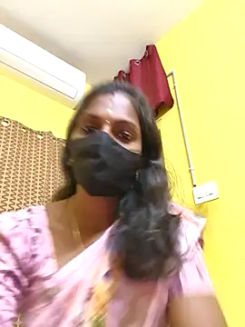 Snapshot of Honey_rosetamil chatting on November 7, 2025, 11:43 am Honey rosetamil online show from November 7, 2025, 11:43 am